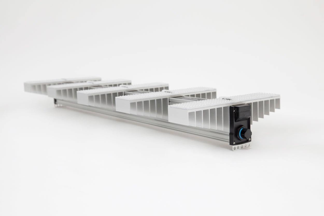 SANlight EVO 5-120 1.5 premium full spectrum horticultural lighting with 915 µmol/s PPF for professional indoor cultivation
