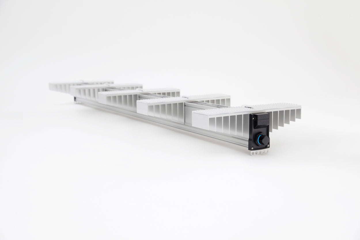 SANlight EVO 5-150 5-module LED grow light with adjustable luminaire positioning for optimised PAR distribution in commercial hydroponic systems
