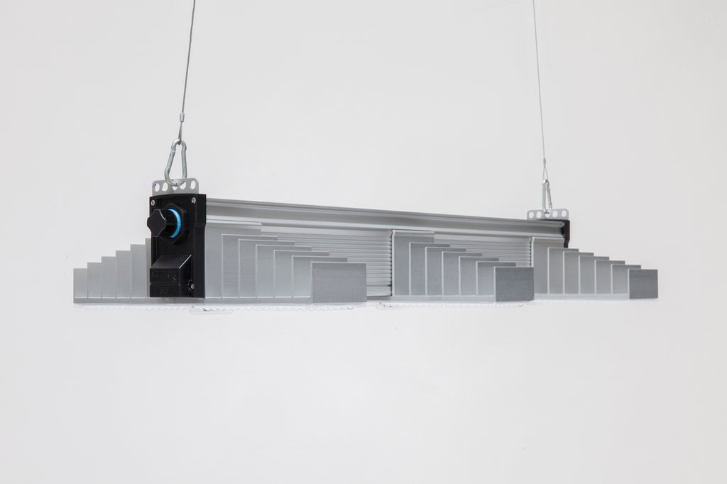 SANlight EVO 3-80 190W LED grow light with secondary optics and Osram/Seoul Semiconductor chips for 80x80cm tents.